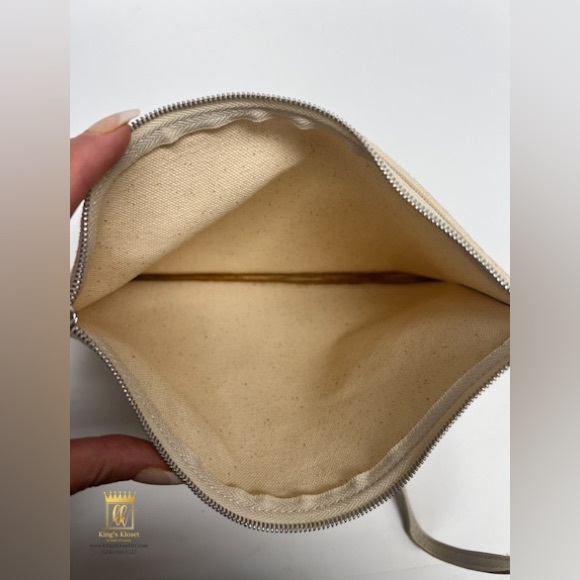 Celine wristlet - Picture 6 of 10